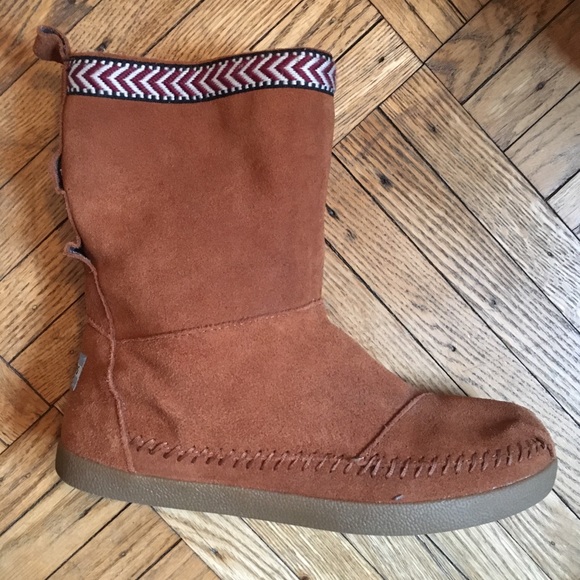 Toms Shoes - TOMs Shearling Boots